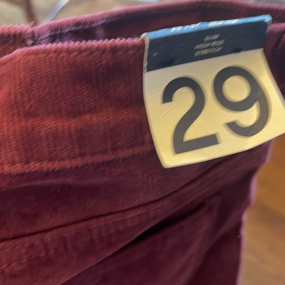 NEW Gap Vintage Slim High Rise Corduroys 8p - Picture 2 of 6